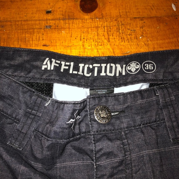 Affliction shorts - Picture 4 of 4